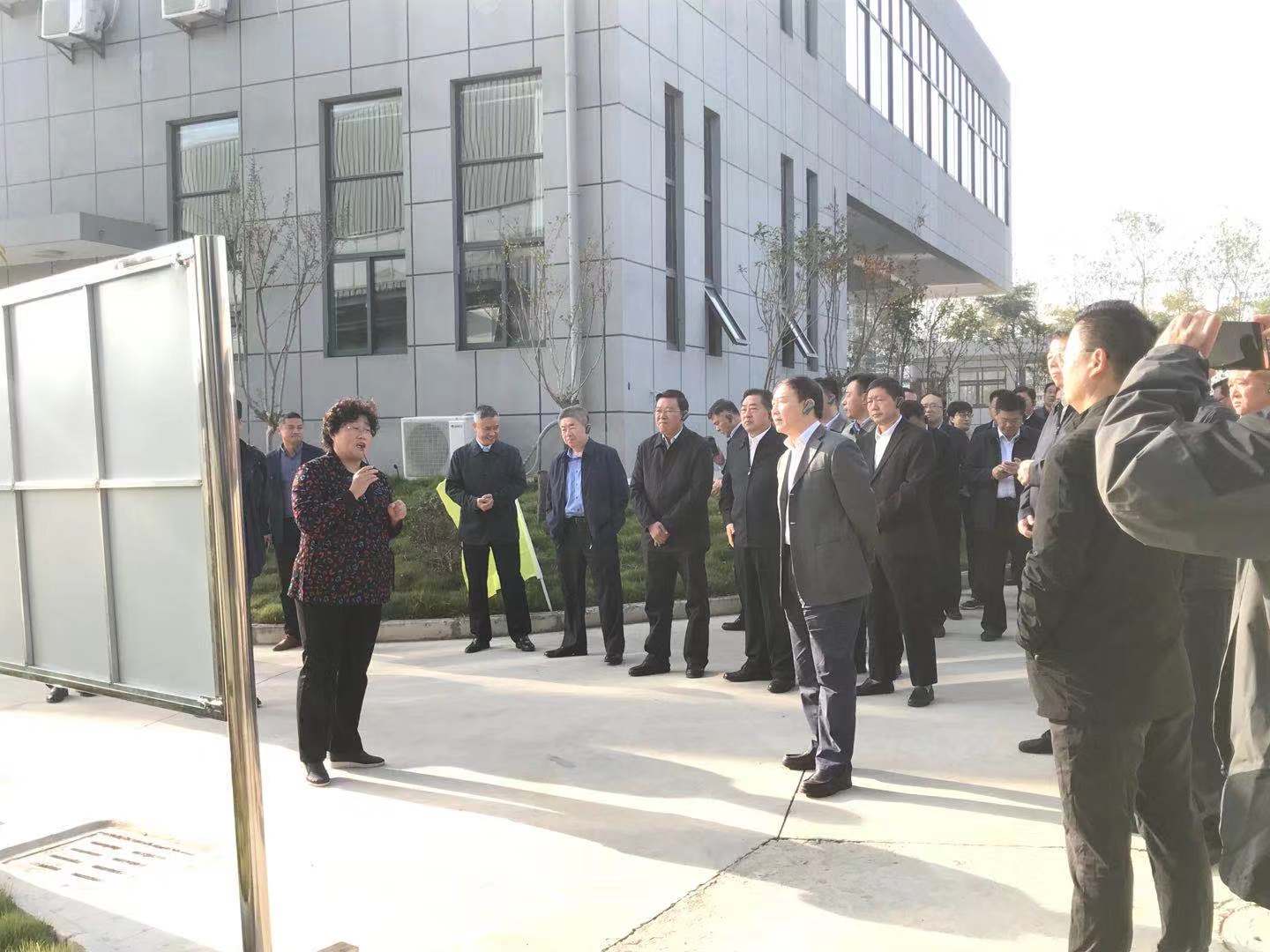 aa6bbcc375e7b446e320a1c71606f2d.jpg aa6bbcc375e7b446e320a1c71606f2d.jpg